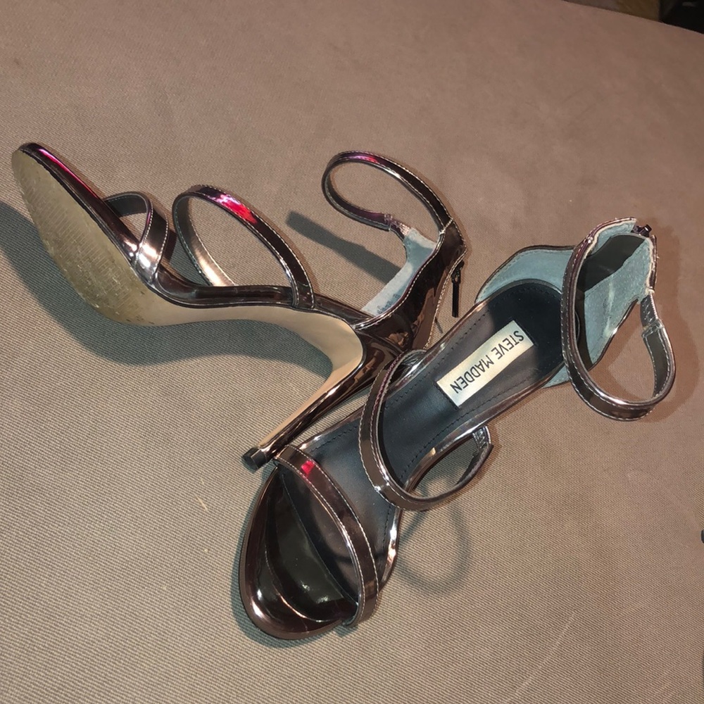 Steve Madden Pewter Metallic Feelya Heels Size 7M - Picture 2 of 8